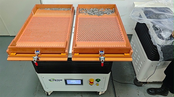 紐扣整列機