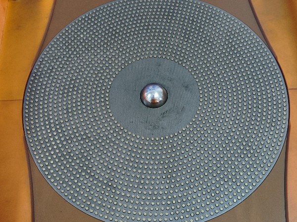 螺絲釘自動(dòng)整列+研磨拋光應(yīng)用案例