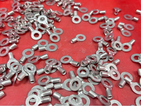 唯思特整列機(jī)：接線端子自動(dòng)化精密排列與供料解決方案