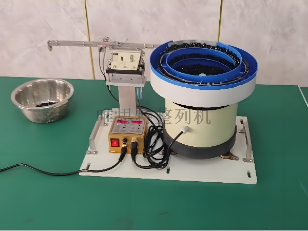 傳統(tǒng)振動盤OUT！現(xiàn)在工廠都在用零件自動整列機了