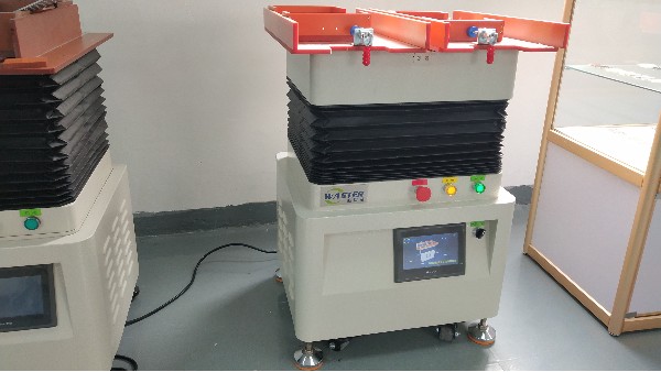 芯片自動(dòng)擺盤機(jī)