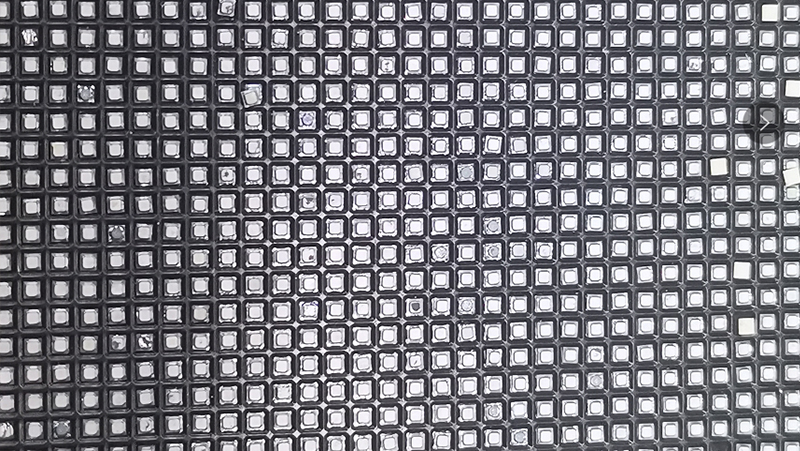 唯思特IC芯片整列機定制案例 唯思特IC芯片整列機定制案例